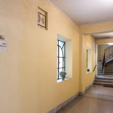 The Best Rent - Colourful Two-bedroom Near Termini Station Apartment