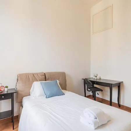 Apartment The Best Rent - Colourful Two-bedroom Near Termini Station